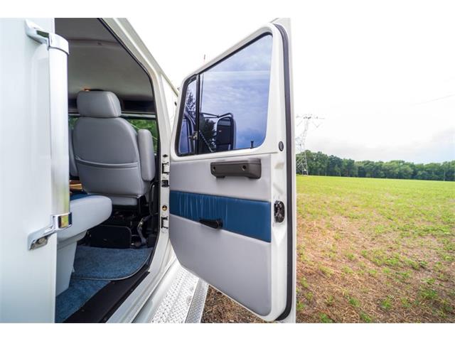 2000 International 4700 (CC-2091814) for sale in Shamong, New Jersey