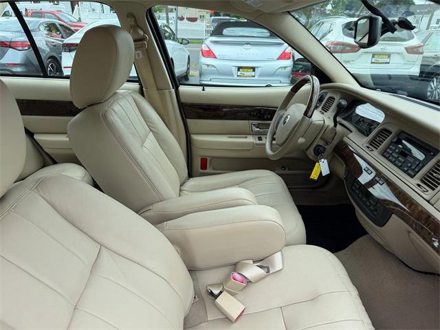 2011 Mercury Grand Marquis (CC-2091839) for sale in Edison, New Jersey