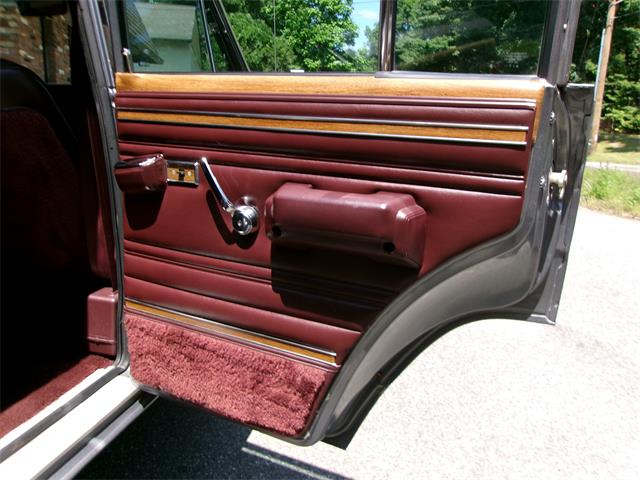 1991 Jeep Grand Wagoneer (CC-2091898) for sale in Palmer, Massachusetts