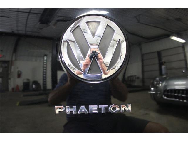 2004 Volkswagen Phaeton (CC-2091971) for sale in Kentwood, Michigan
