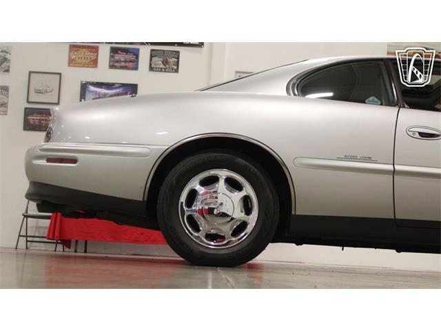 1999 Buick Riviera (CC-2092042) for sale in Crete, Illinois