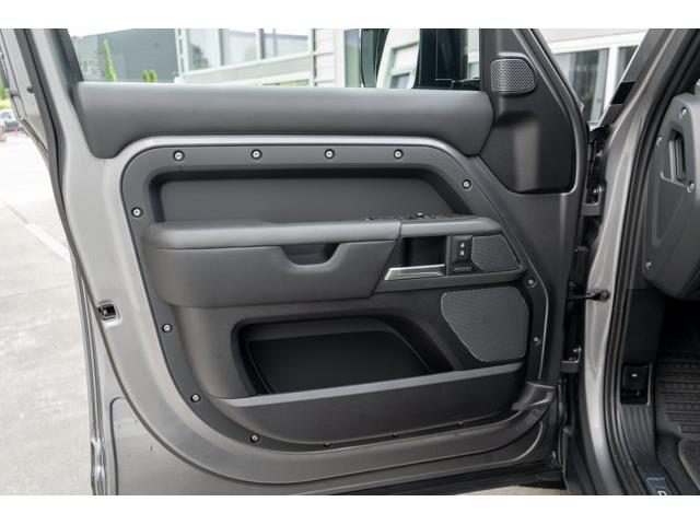 2022 Land Rover Defender (CC-2092157) for sale in Bellevue, Washington