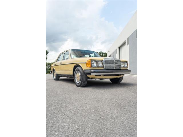 1978 Mercedes-Benz 240D (CC-2092169) for sale in Fort Lauderdale, Florida