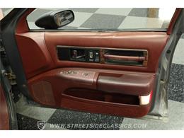 1992 Oldsmobile Custom Cruiser (CC-2092332) for sale in Lutz, Florida