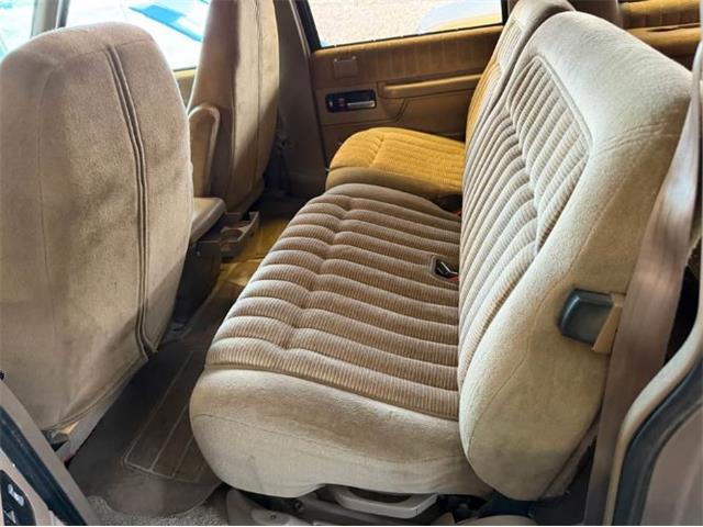 1992 Chevrolet Suburban (CC-2092413) for sale in Cadillac, Michigan