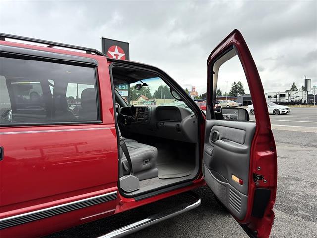 1997 GMC Suburban (CC-2092494) for sale in Gladstone, Oregon
