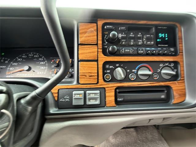 1997 GMC Suburban (CC-2092494) for sale in Gladstone, Oregon