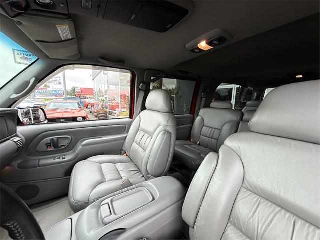 1997 GMC Suburban (CC-2092494) for sale in Gladstone, Oregon