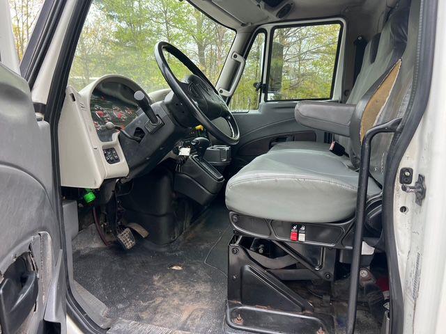 2016 International 4300 (CC-2092546) for sale in Upton, Massachusetts
