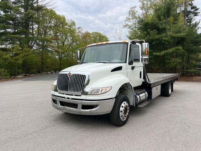 2016 International 4300 (CC-2092546) for sale in Upton, Massachusetts