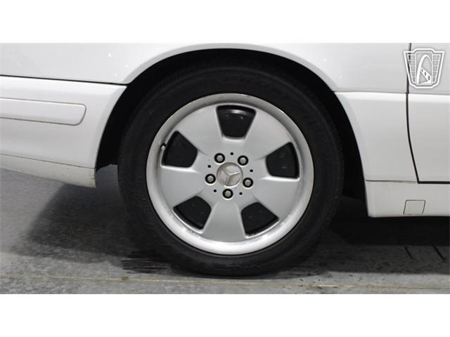1999 Mercedes-Benz SL500 (CC-2092816) for sale in Runnemede, New Jersey