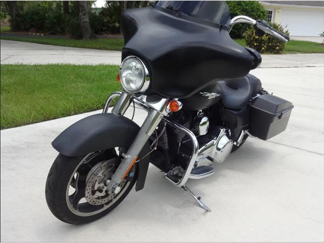 2010 Harley-Davidson Motorcycle (CC-2092963) for sale in Sarasota, Florida