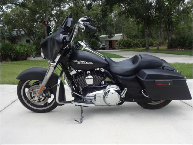 2010 Harley-Davidson Motorcycle (CC-2092963) for sale in Sarasota, Florida