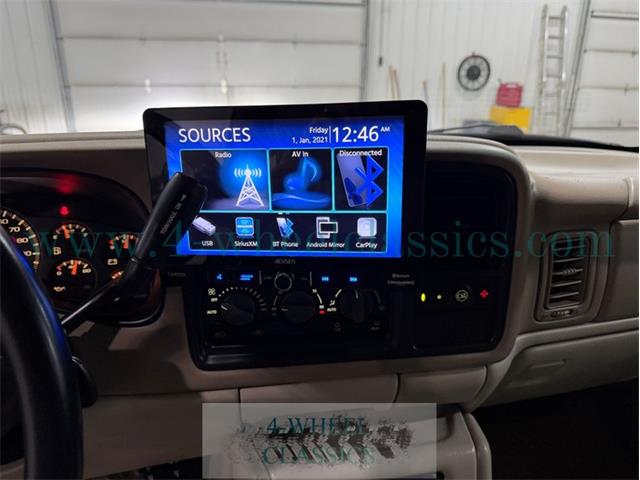 2002 Chevrolet Suburban (CC-2093046) for sale in Holland , Michigan