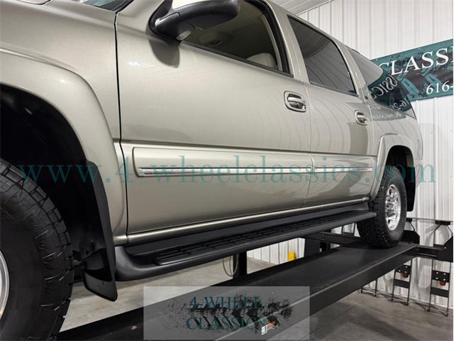 2002 Chevrolet Suburban (CC-2093046) for sale in Holland , Michigan