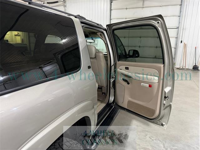 2002 Chevrolet Suburban (CC-2093046) for sale in Holland , Michigan