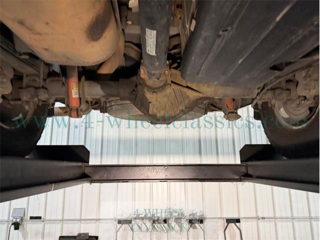 2002 Chevrolet Suburban (CC-2093046) for sale in Holland , Michigan