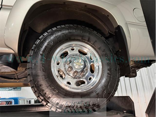 2002 Chevrolet Suburban (CC-2093046) for sale in Holland , Michigan