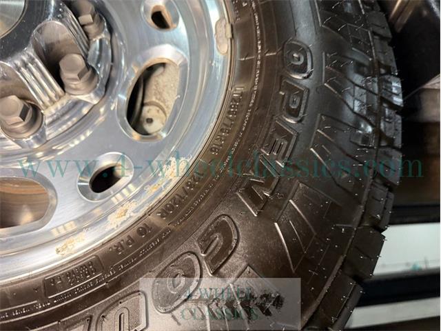 2002 Chevrolet Suburban (CC-2093046) for sale in Holland , Michigan