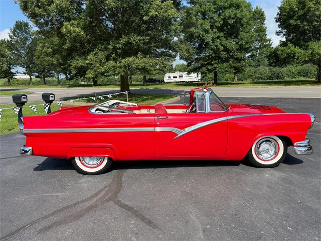 1956 Ford Fairlane Sunliner (CC-2093061) for sale in Paris , Kentucky