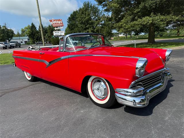 1956 Ford Fairlane Sunliner (CC-2093061) for sale in Paris , Kentucky