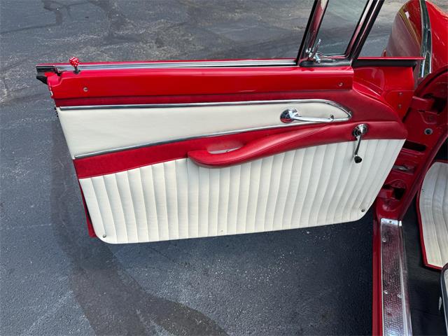 1956 Ford Fairlane Sunliner (CC-2093061) for sale in Paris , Kentucky