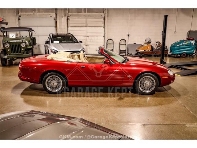 2000 Jaguar XK (CC-2093127) for sale in Grand Rapids, Michigan