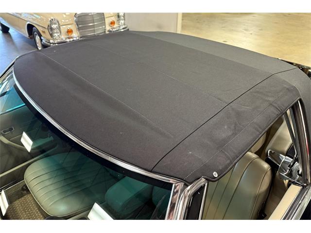 1977 Mercedes-Benz 450SL (CC-2093247) for sale in Chicago, Illinois