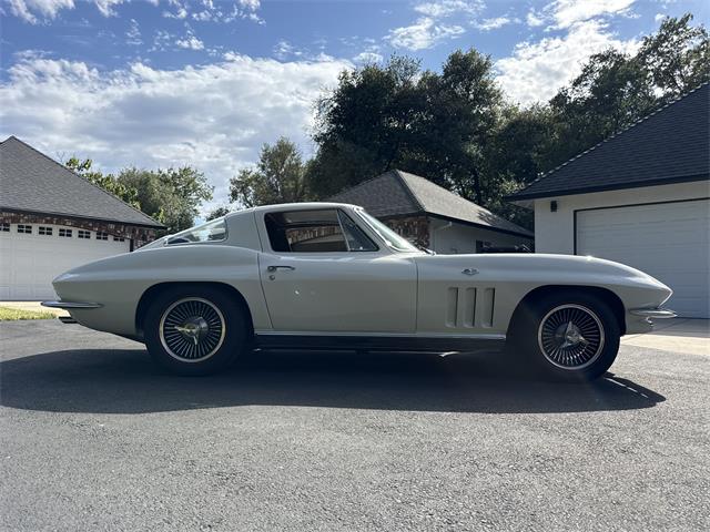 1966 Chevrolet Corvette (CC-2093397) for sale in Redding , California