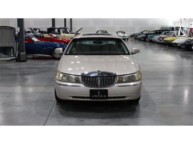 1999 Lincoln Town Car (CC-2093511) for sale in Runnemede, New Jersey