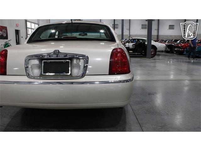 1999 Lincoln Town Car (CC-2093511) for sale in Runnemede, New Jersey