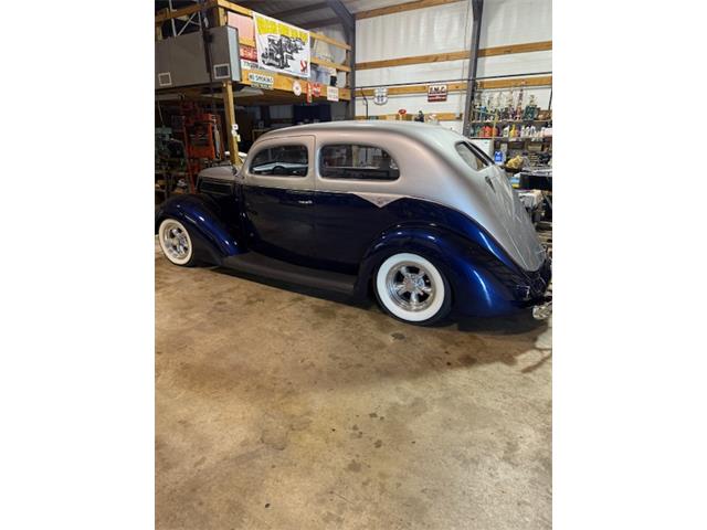 1937 Ford Custom Deluxe (CC-2093662) for sale in ALGONAC , Michigan