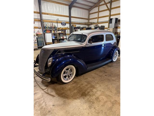 1937 Ford Custom Deluxe (CC-2093662) for sale in ALGONAC , Michigan