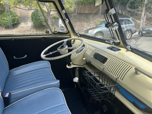 1975 Volkswagen Type 2 (CC-2093673) for sale in San Diego, California