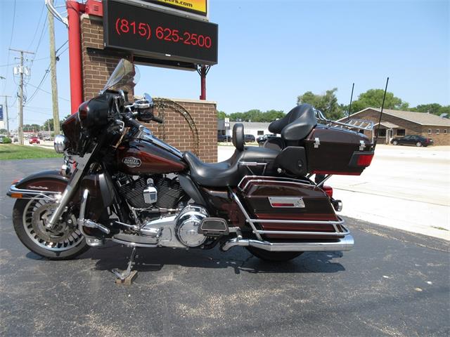 2011 Harley-Davidson FLHTCU (CC-2093978) for sale in Sterling, Illinois