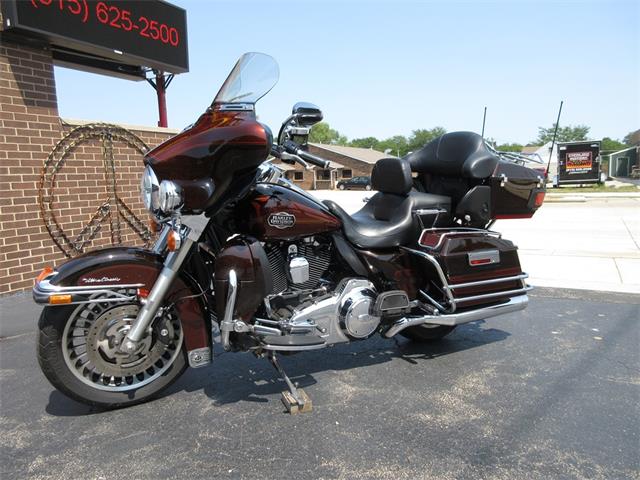 2011 Harley-Davidson FLHTCU (CC-2093978) for sale in Sterling, Illinois