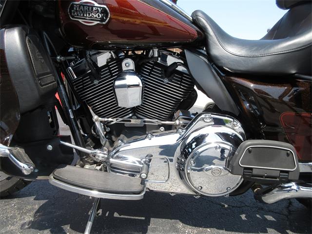 2011 Harley-Davidson FLHTCU (CC-2093978) for sale in Sterling, Illinois