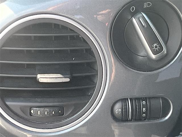 2015 Volkswagen Beetle Convertible (CC-2094252) for sale in Sarasota, Florida