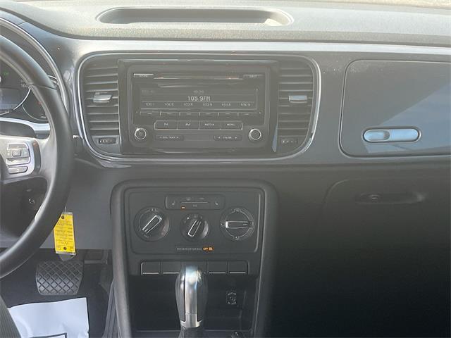 2015 Volkswagen Beetle Convertible (CC-2094252) for sale in Sarasota, Florida