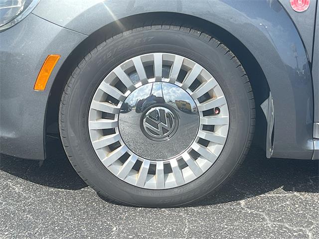 2015 Volkswagen Beetle Convertible (CC-2094252) for sale in Sarasota, Florida