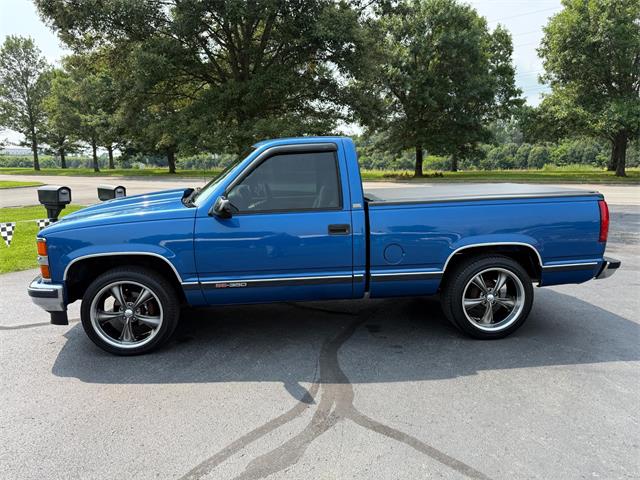 1997 Chevrolet C/K 1500 (CC-2094254) for sale in Paris , Kentucky