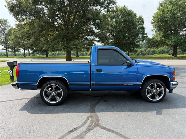 1997 Chevrolet C/K 1500 (CC-2094254) for sale in Paris , Kentucky