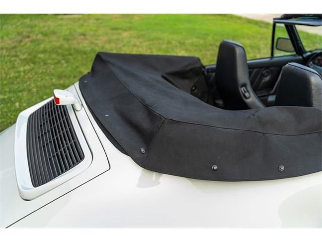 1991 Porsche 911 Carrera 4 Cabriolet (CC-2094289) for sale in Southampton, New York