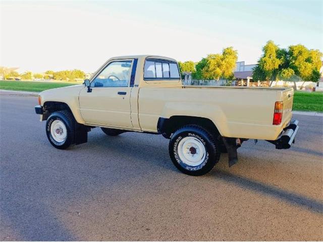 1986 Toyota Pickup (CC-2094465) for sale in Cadillac, Michigan