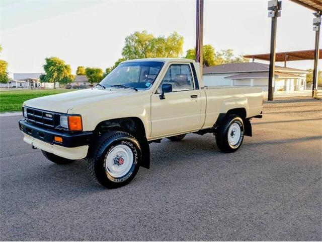 1986 Toyota Pickup (CC-2094465) for sale in Cadillac, Michigan