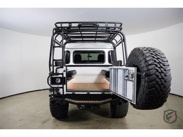 1992 Land Rover Defender (CC-2094501) for sale in Chatsworth, California