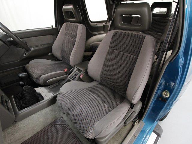 1995 Isuzu Mu (CC-2094586) for sale in Christiansburg, Virginia