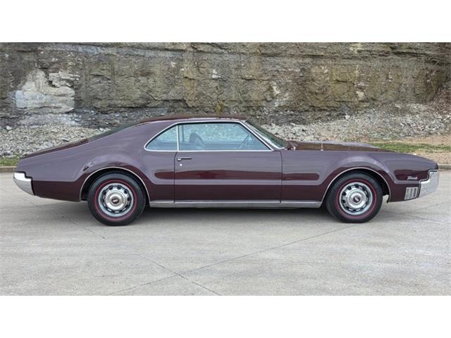 1966 Oldsmobile Toronado (CC-2094605) for sale in Saratoga Springs, New York