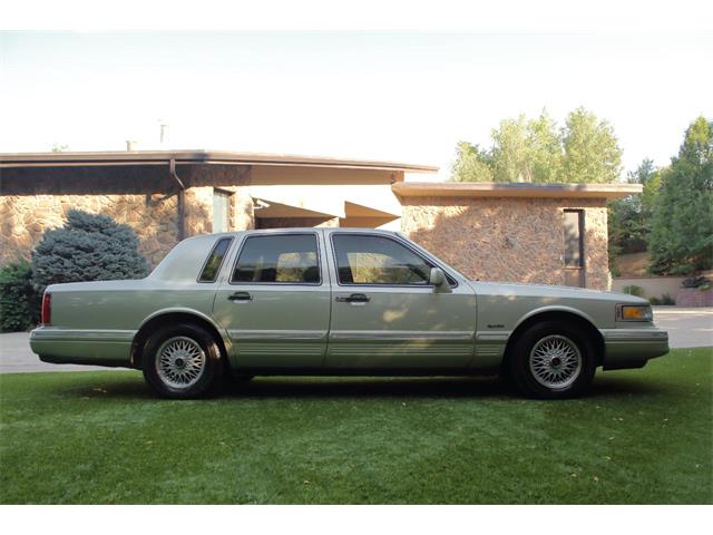 1997 Lincoln Town Car (CC-2094656) for sale in Greeley, Colorado