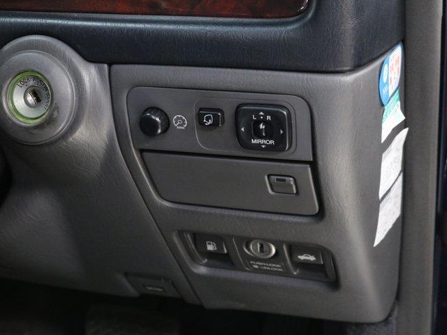 1997 Toyota Century (CC-2094801) for sale in Christiansburg, Virginia